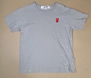 Play Comme des garcons CDG T Shirt Gray w/ Red Heart Streetwear Designer - Sz L